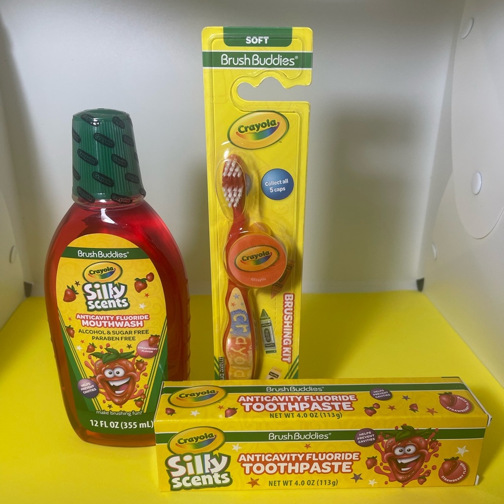 Crayola Silly Scents Tooth Care Set - Red and Orange